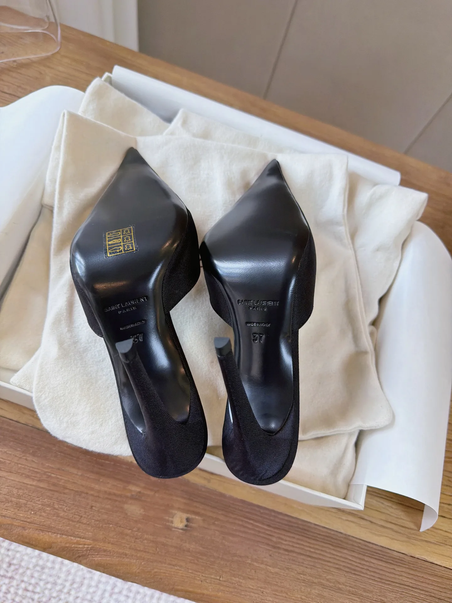 Women's Heels SAINT LAURENT 17803545