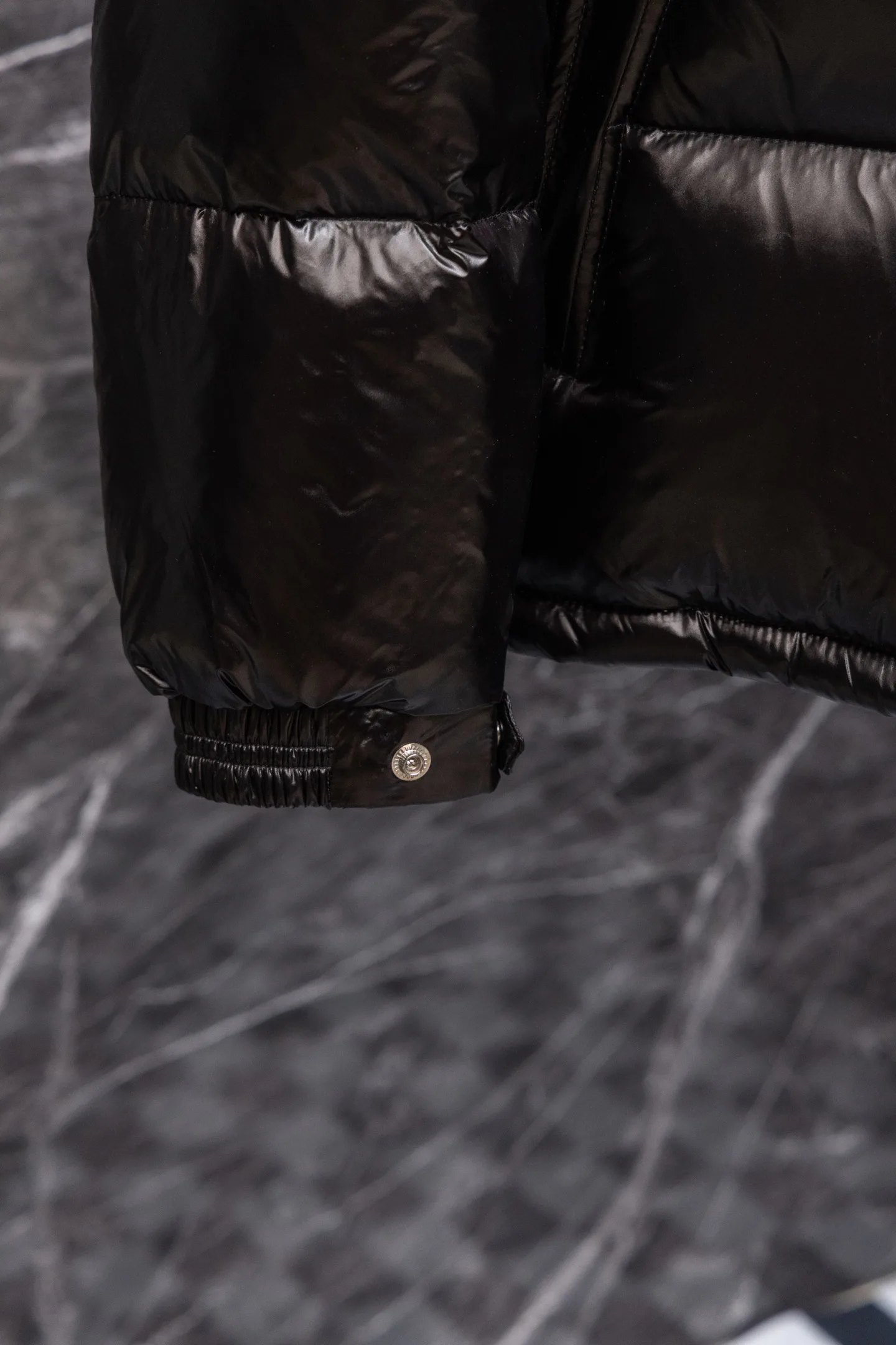Men's Jackets And Down Jackets MONCLER 18179527