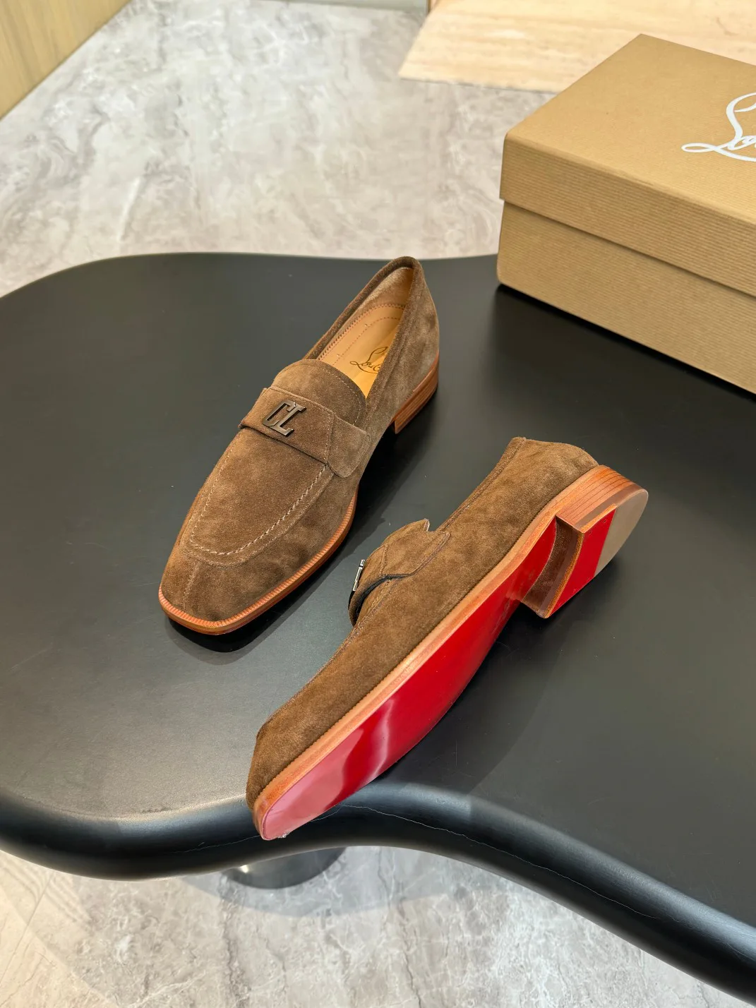 Men's Loafers And Dress Shoes CHRISTIAN LOUBOUTIN 18017852