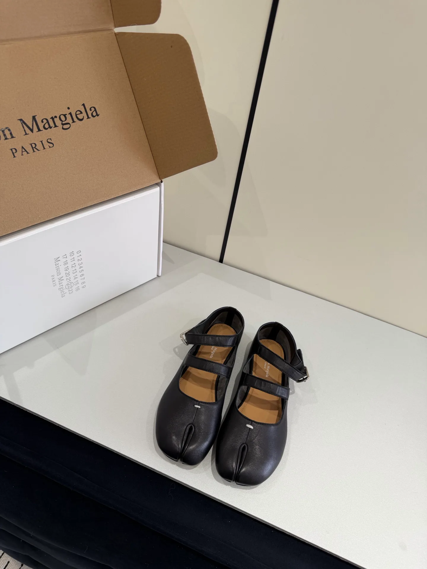 Women's Heels MAISON MARGIELA 17884327