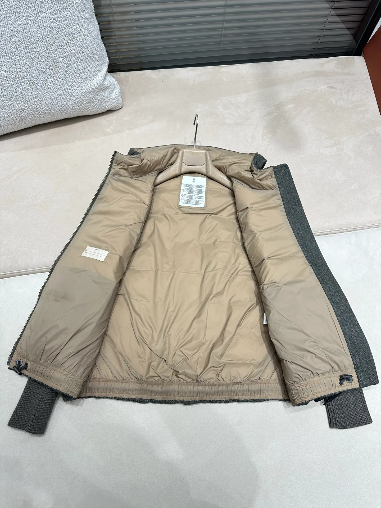 Women's Jackets And Down Jackets BRUNELLO CUCINELLI 18237323