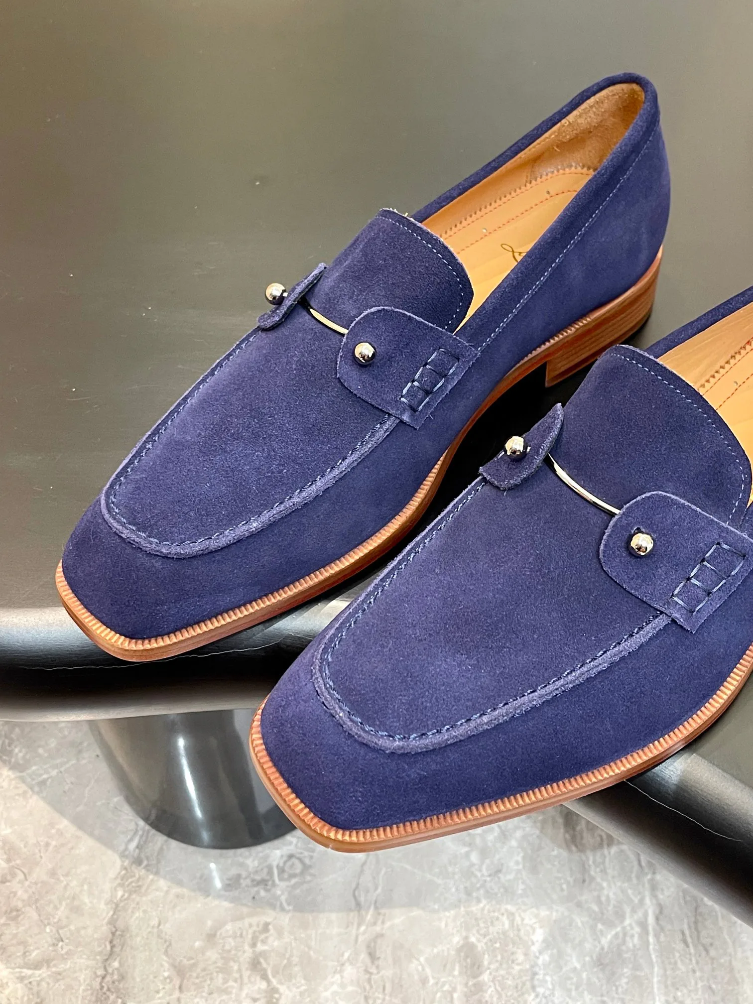 Men's Loafers And Dress Shoes CHRISTIAN LOUBOUTIN 18017857