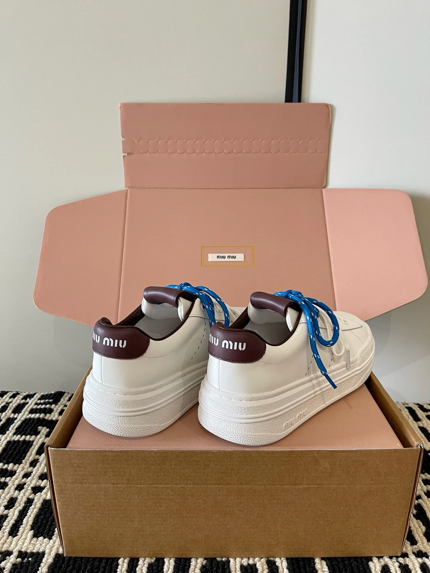 Women's Sneakers MIU MIU 18234991
