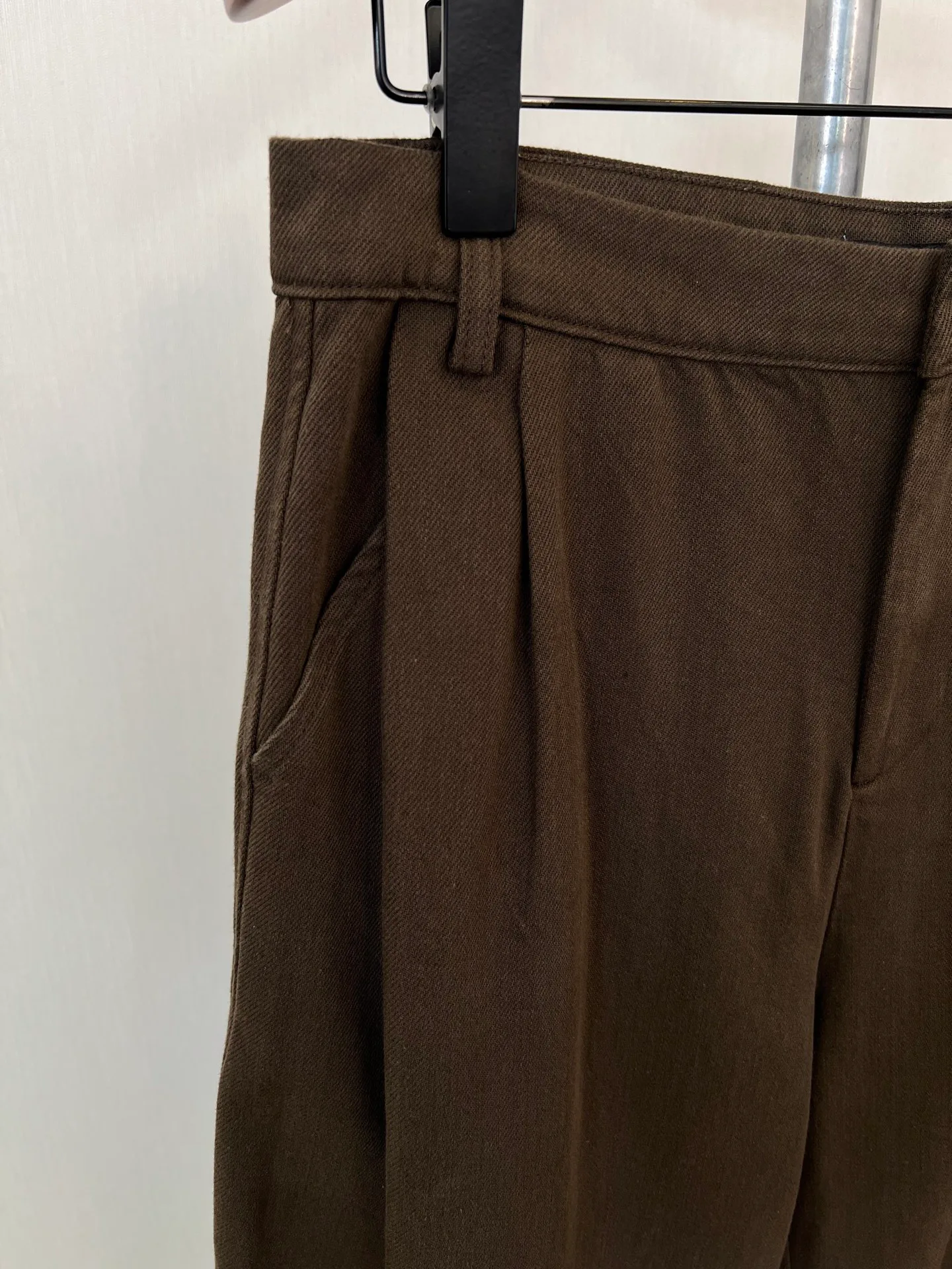 Men's Trousers MAISON MARGIELA 18343257