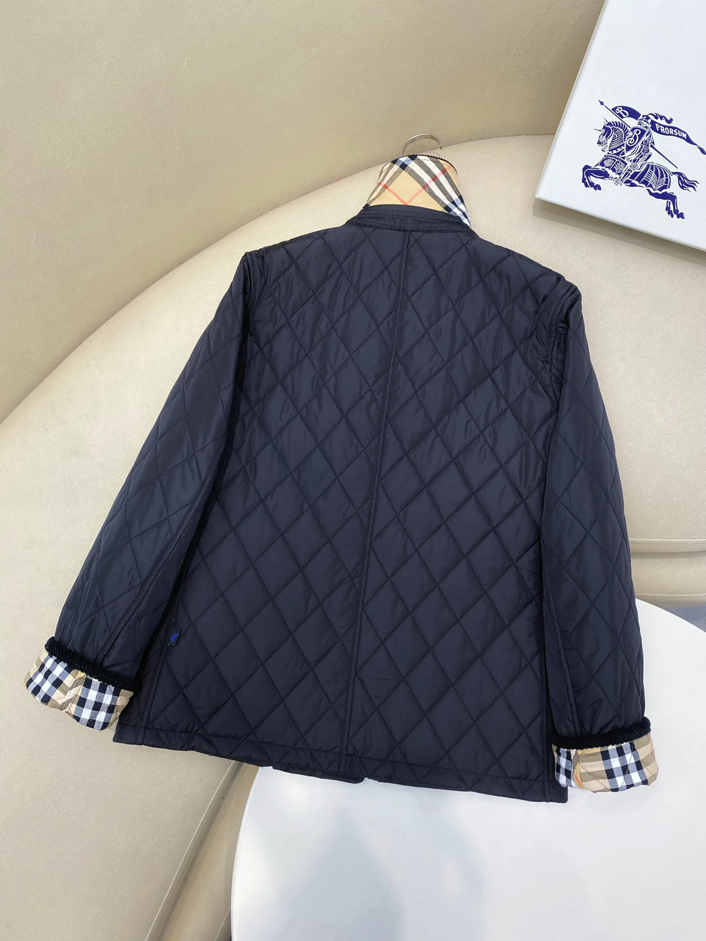 Women's Jackets And Down Jackets BURBERRY 18140707