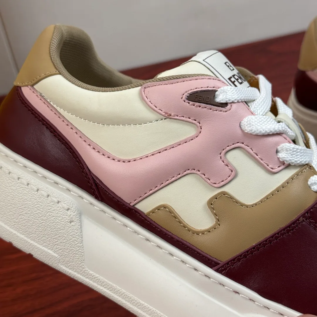 Women's Sneakers FENDI 18119026