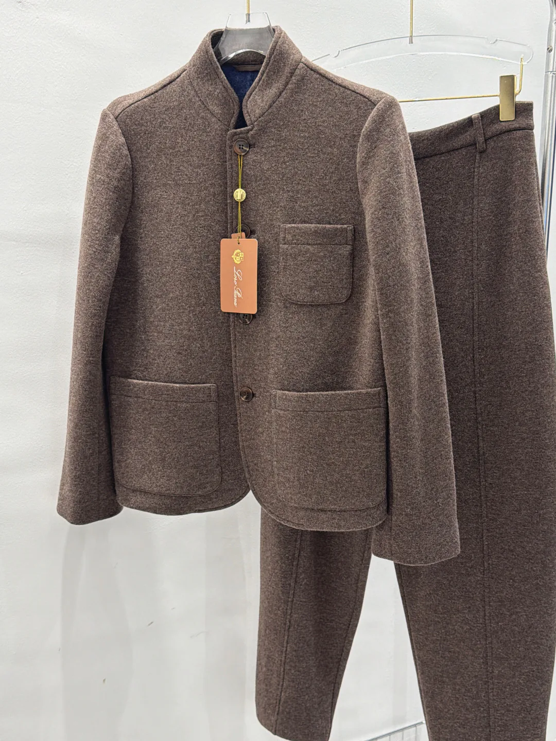 Women's Suits LORO PIANA 18225045