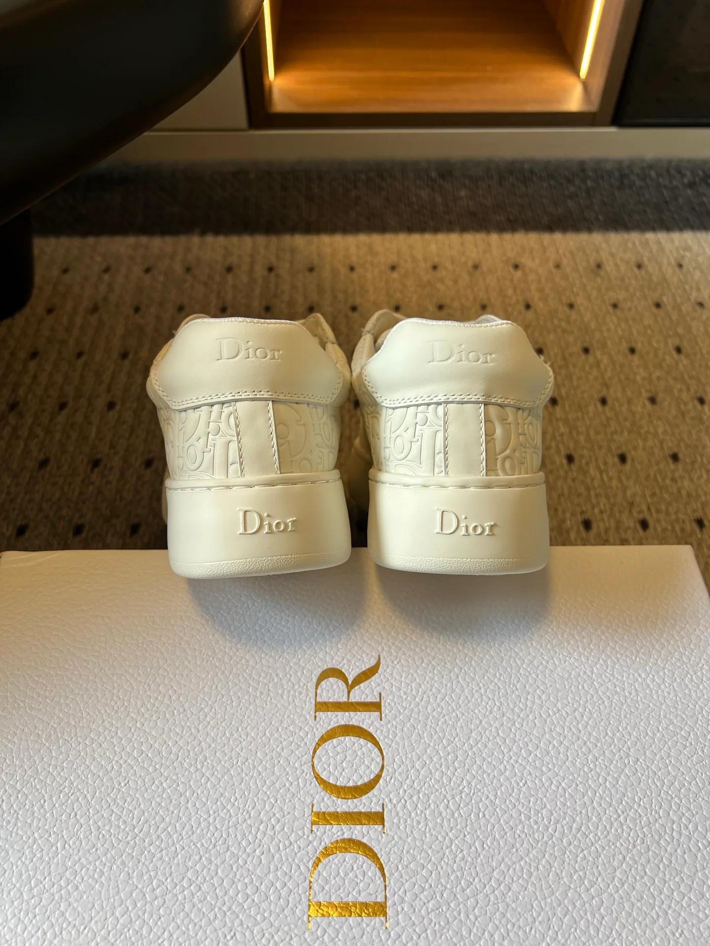 Women's Sneakers CHRISTIAN DIOR 18139654