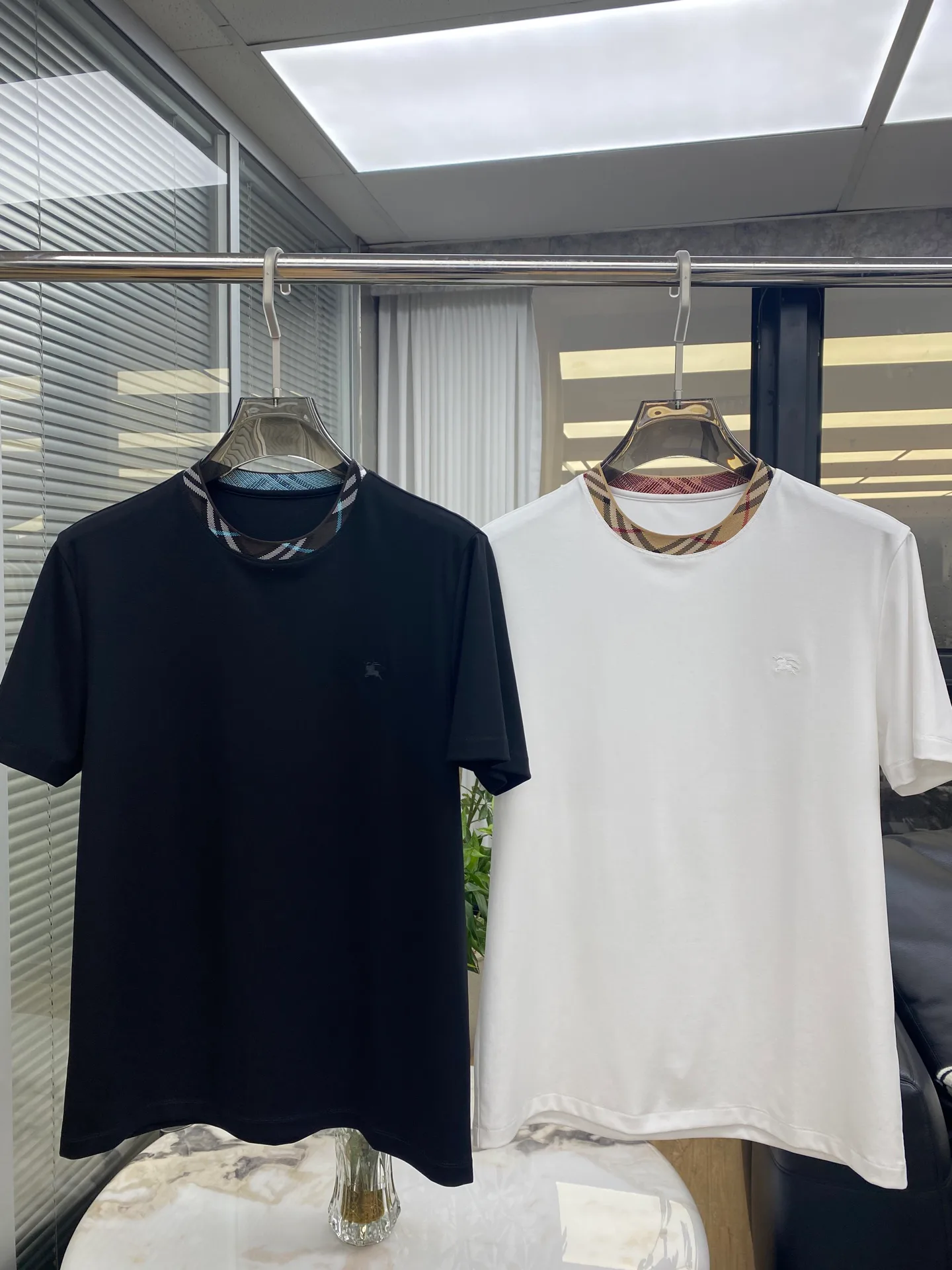 Men's T-Shirts BURBERRY 17764252