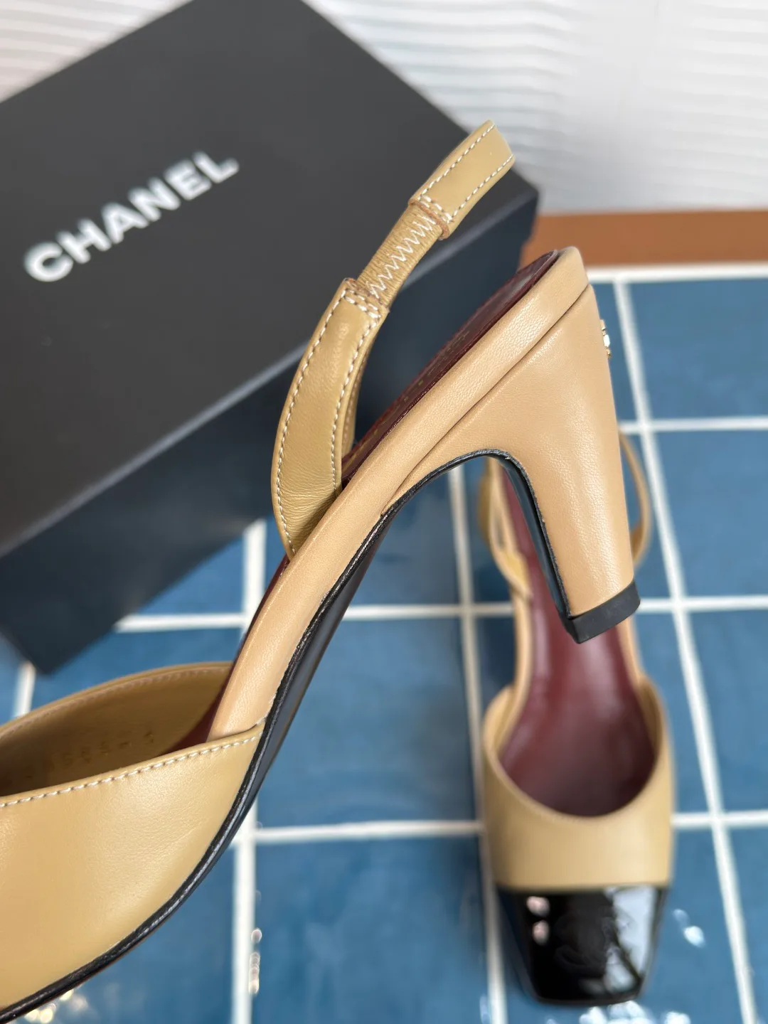 Women's Open-Toe Sandals CHANEL 18125501