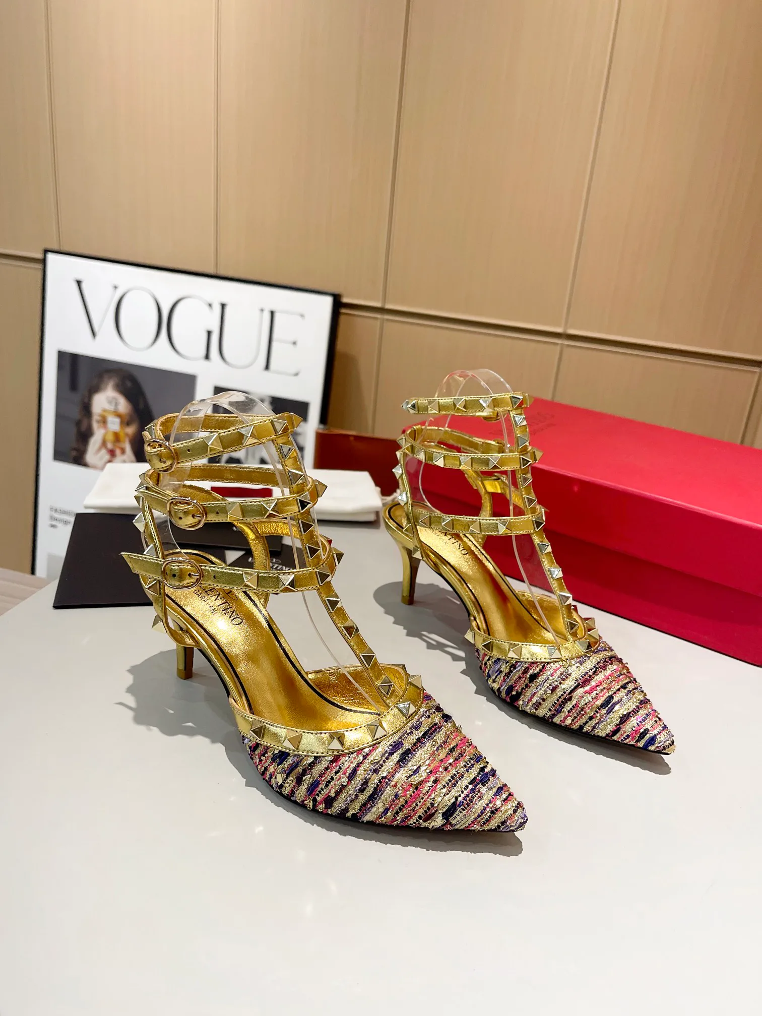 Women's Open-Toe Sandals VALENTINO 17956801
