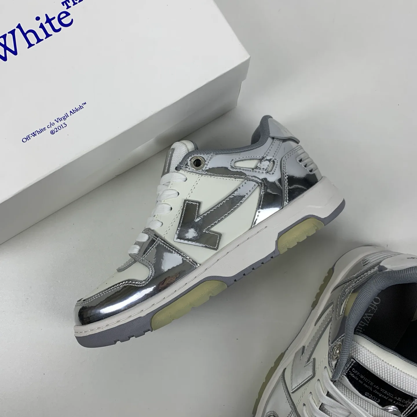 Women's Sneakers OFF-WHITE 17776393