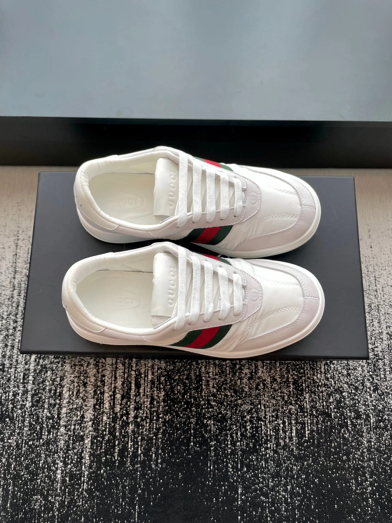 Women's Sneakers GUCCI 18447991