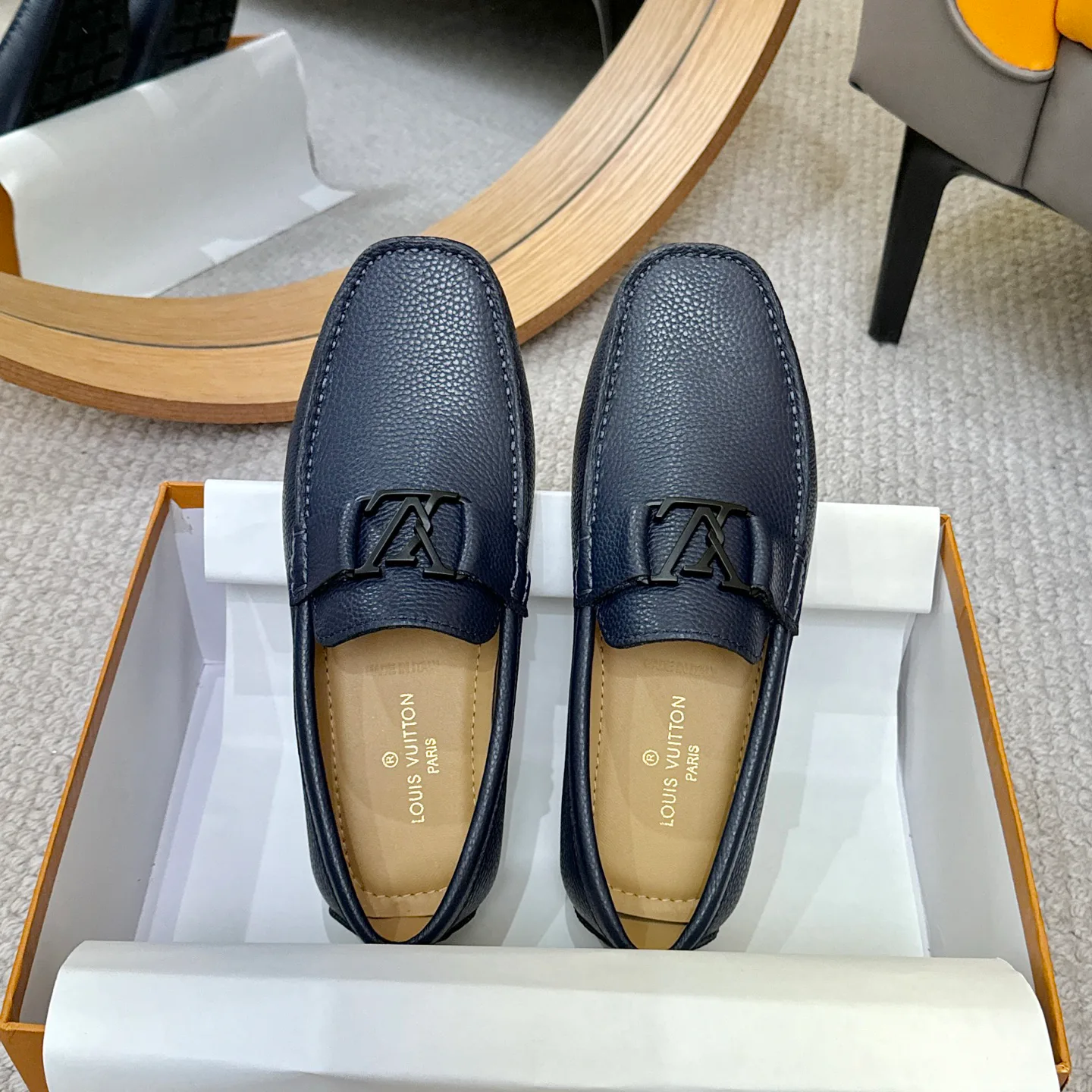 Men's Loafers And Dress Shoes LOUIS VUITTON 17514741