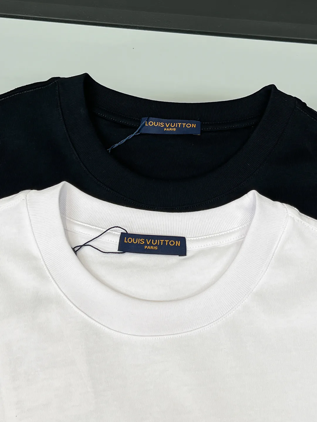 Men's T-Shirts LOUIS VUITTON 18499340
