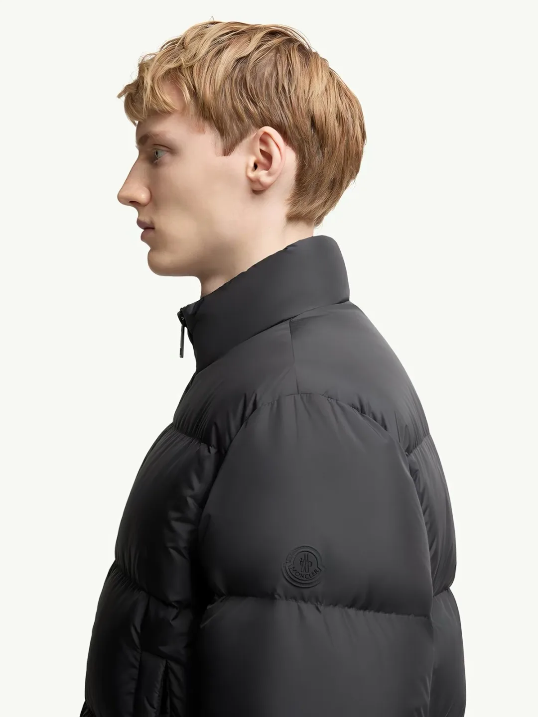 Women's Jackets And Down Jackets MONCLER 17827394