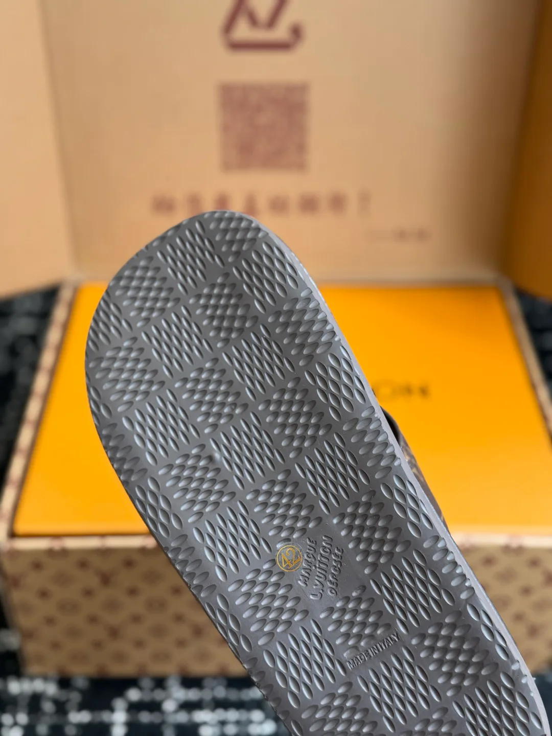 Men's Flip-Flops LOUIS VUITTON 17615641