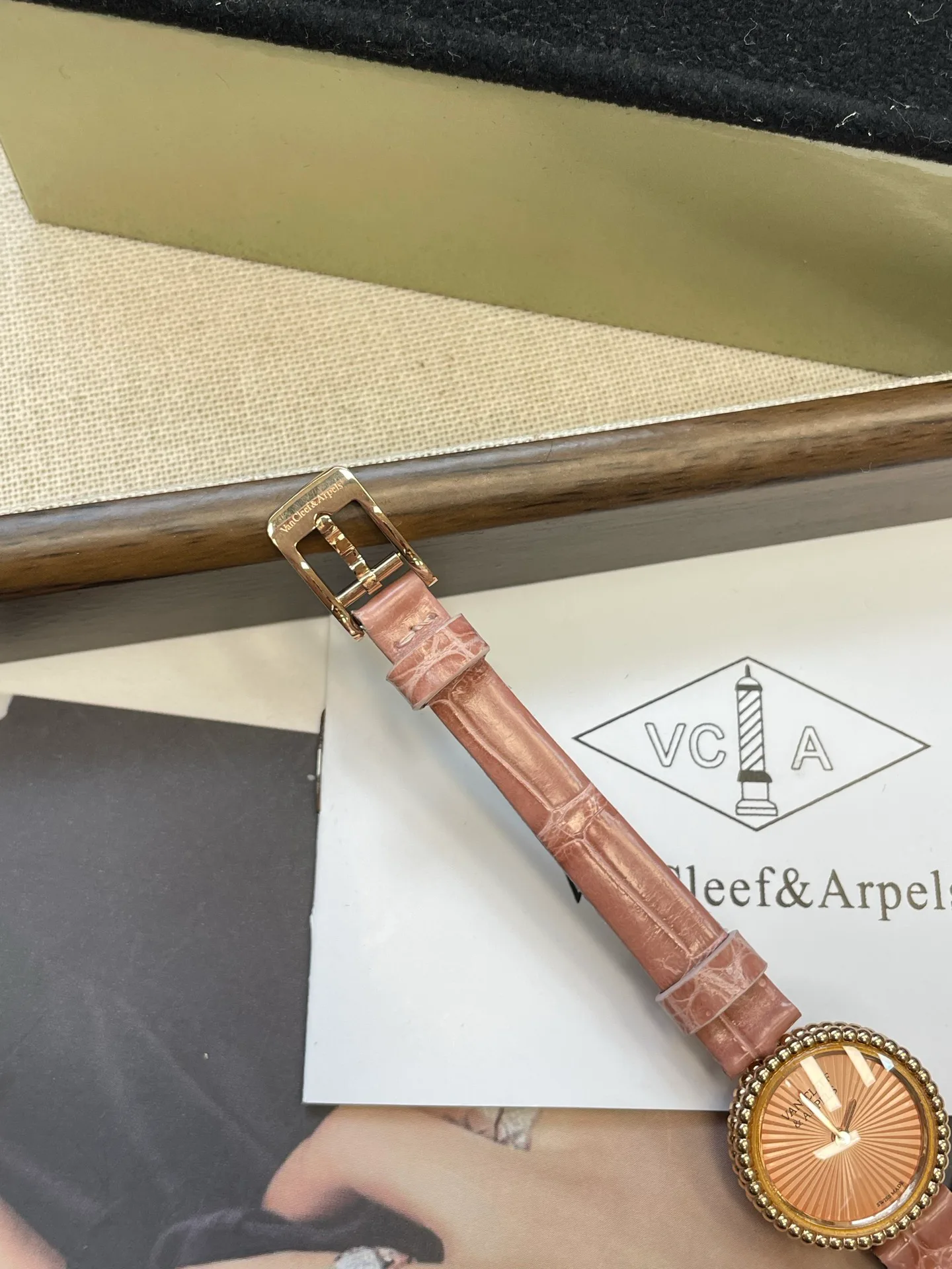 Women's Watches VAN CLEEF & ARPELS 17336728