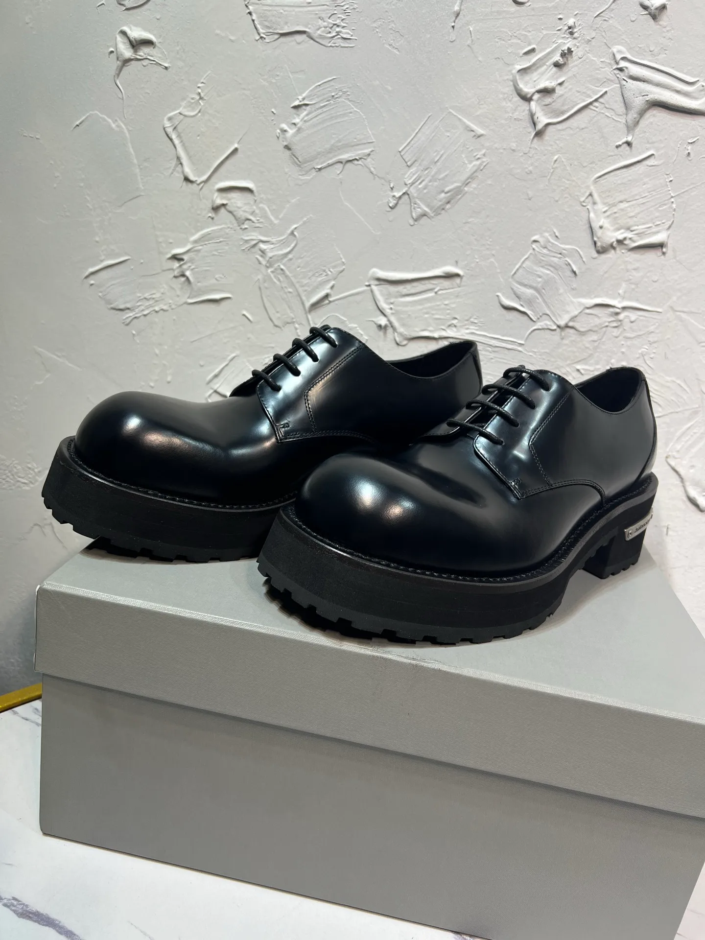 Men's Loafers And Dress Shoes BALENCIAGA 18225181