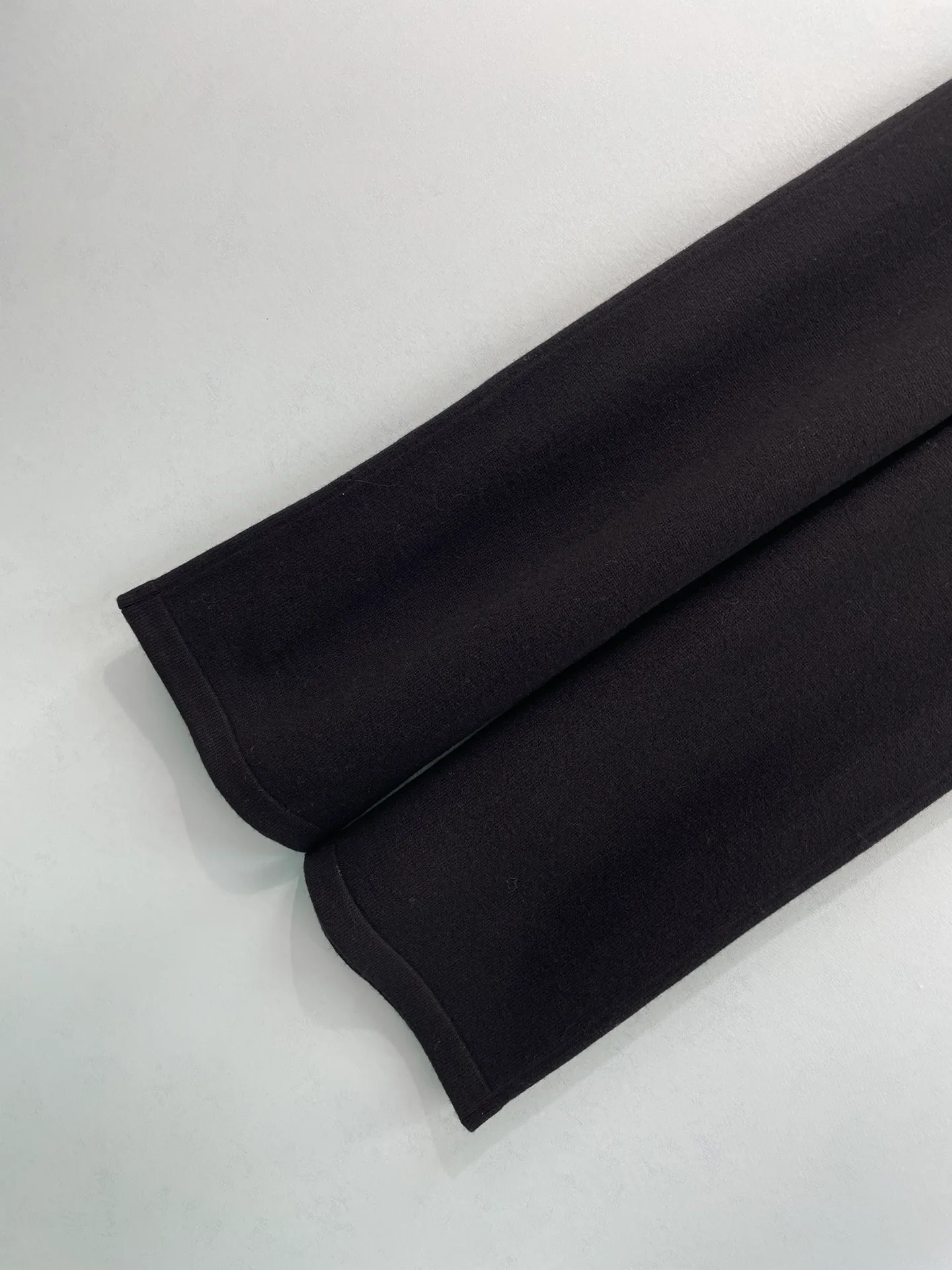 Women's Trousers CHANEL 18259921