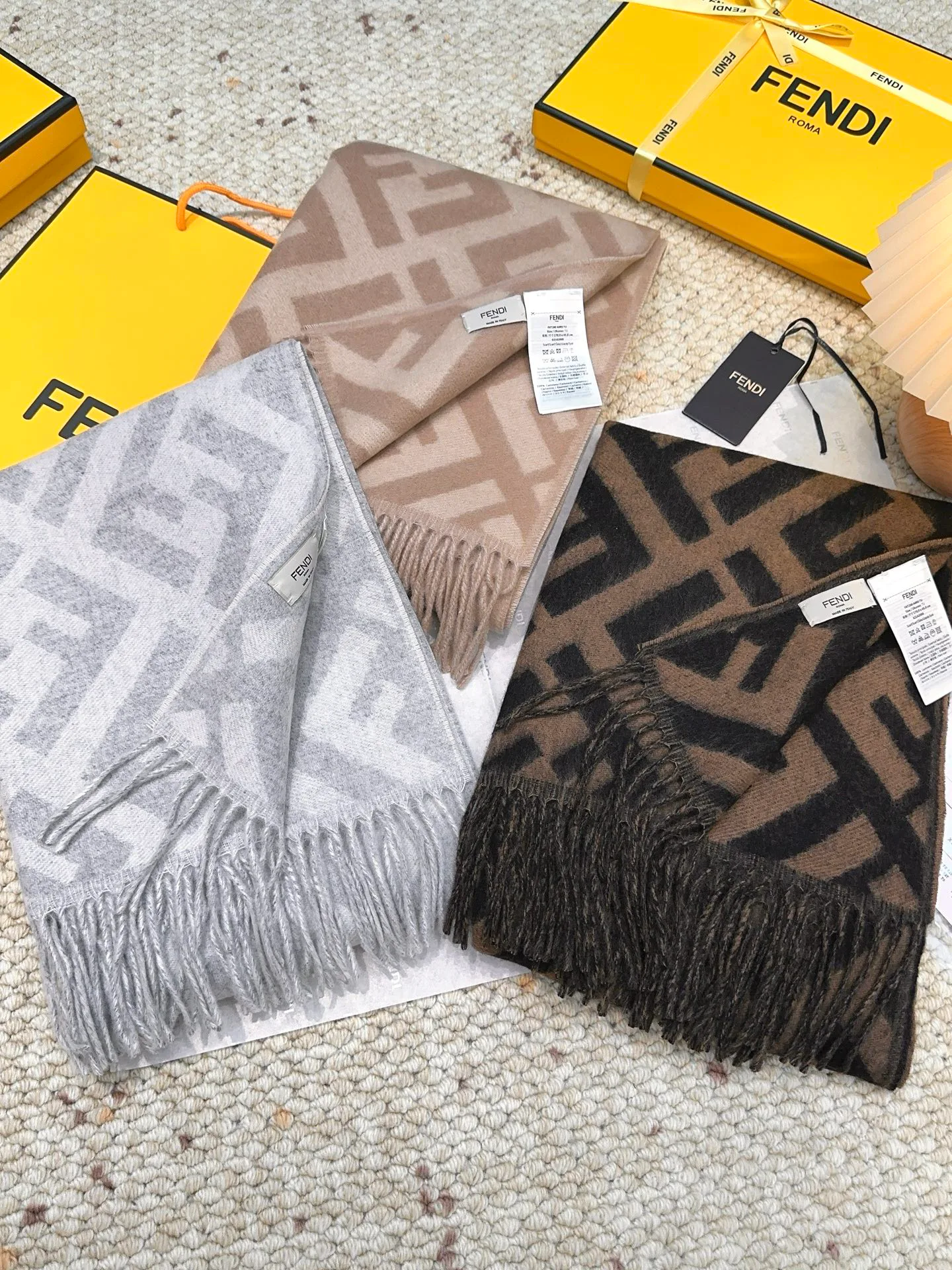 Scarves FENDI 18105455