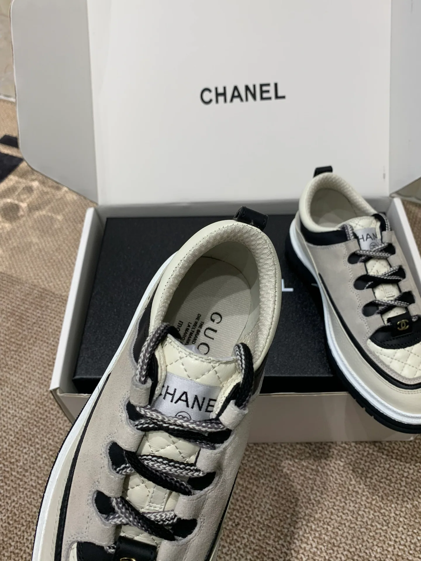Кроссовки Женские Chanel 18677743