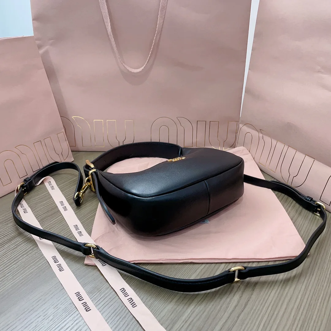Women's Classic Handbags MIU MIU 18323212