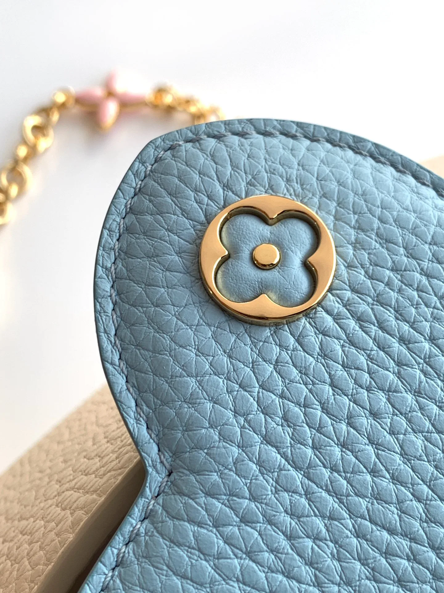 Women's Classic Handbags LOUIS VUITTON 18521015