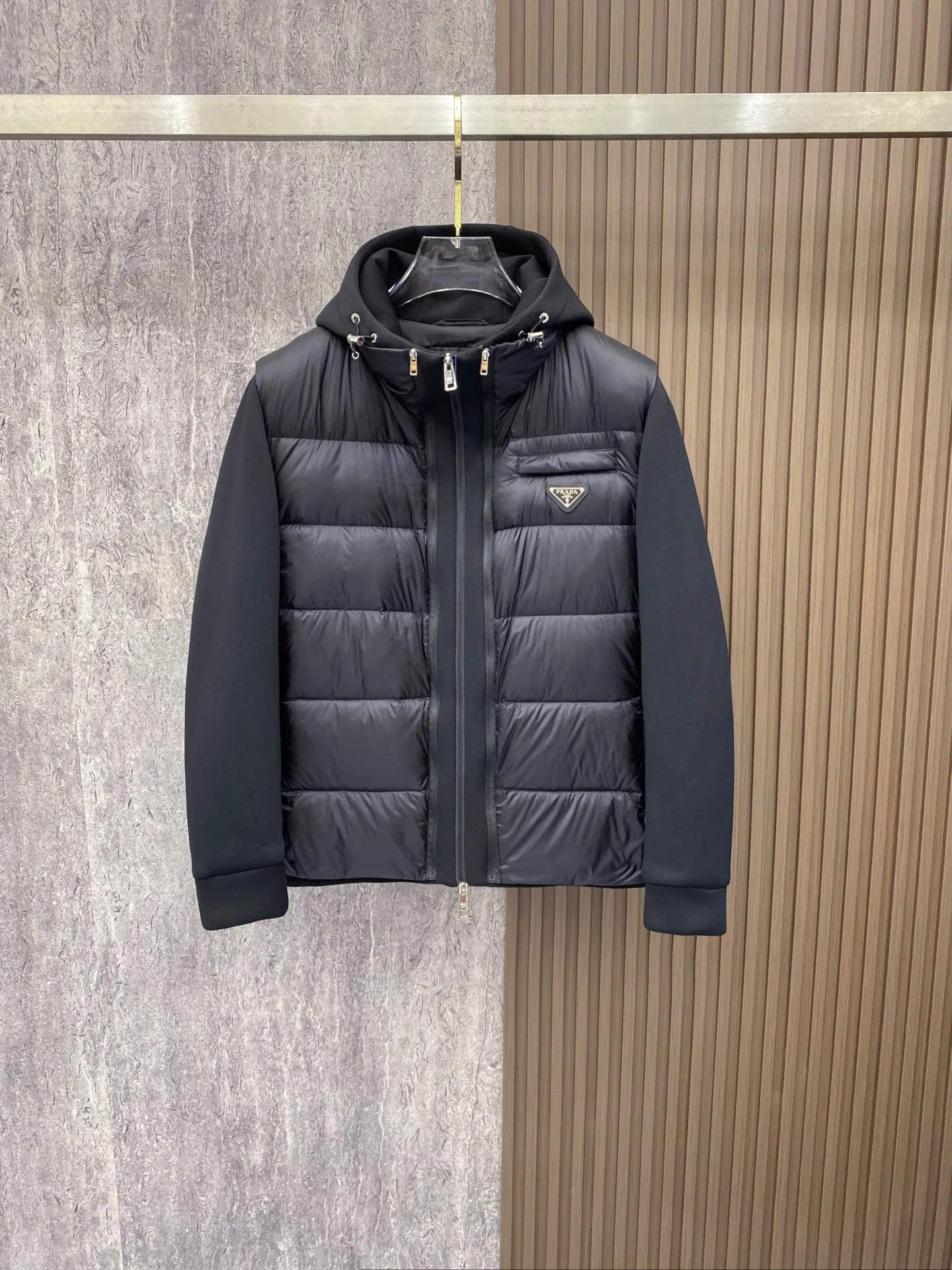 Куртки И Пуховики Мужские Prada 18596393