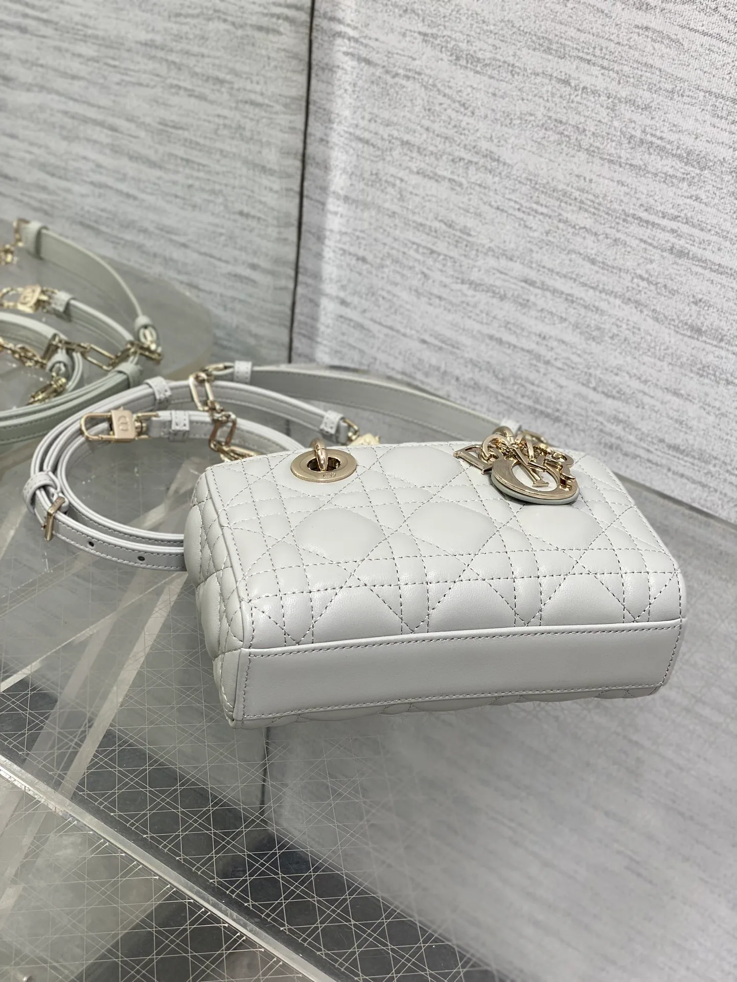 Women's Classic Handbags CHRISTIAN DIOR 17770417