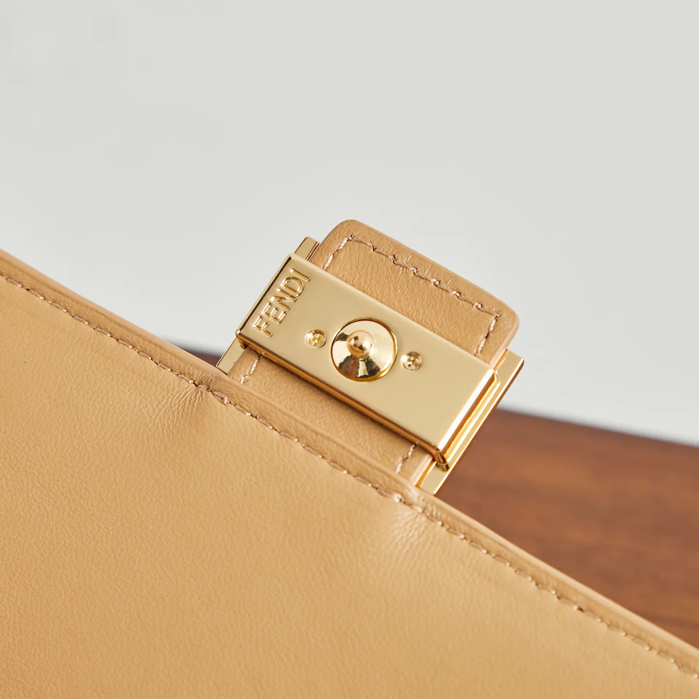 Women's Classic Handbags FENDI 17941549