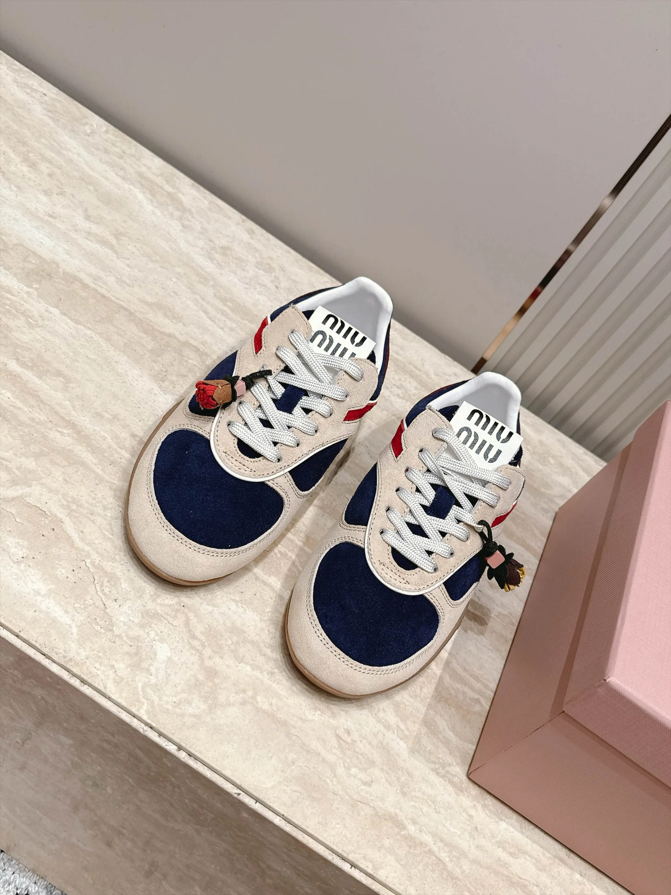 Women's Sneakers MIU MIU 18436559