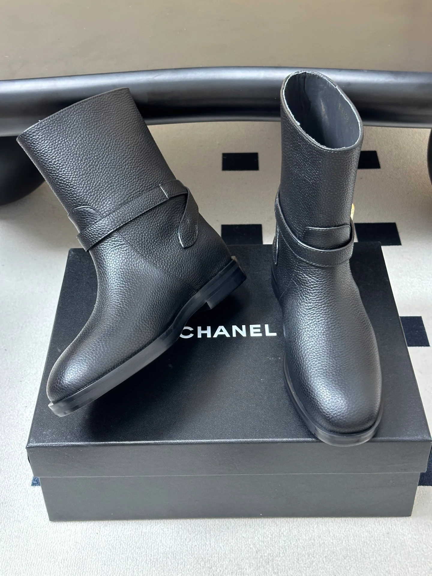 Women's Boots CHANEL 18069832