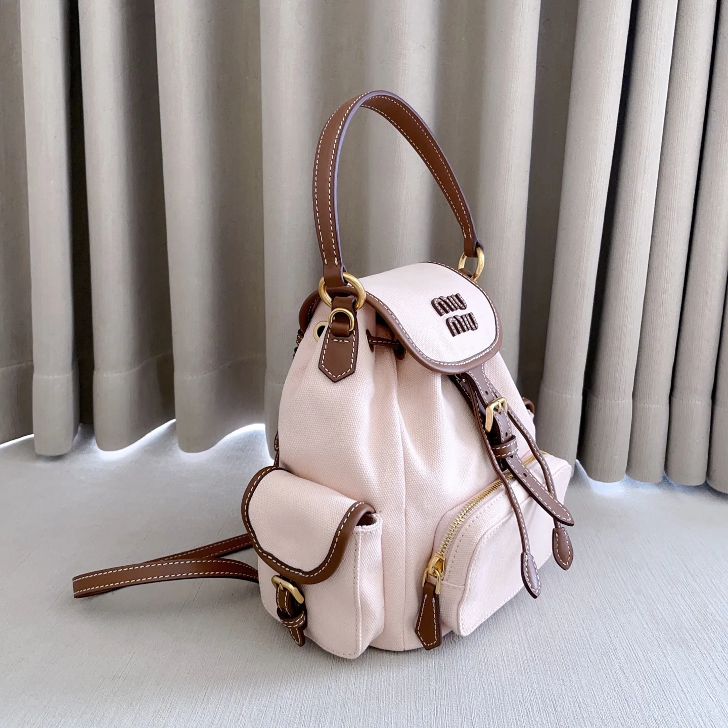 Рюкзаки Женские Miu Miu 18602549