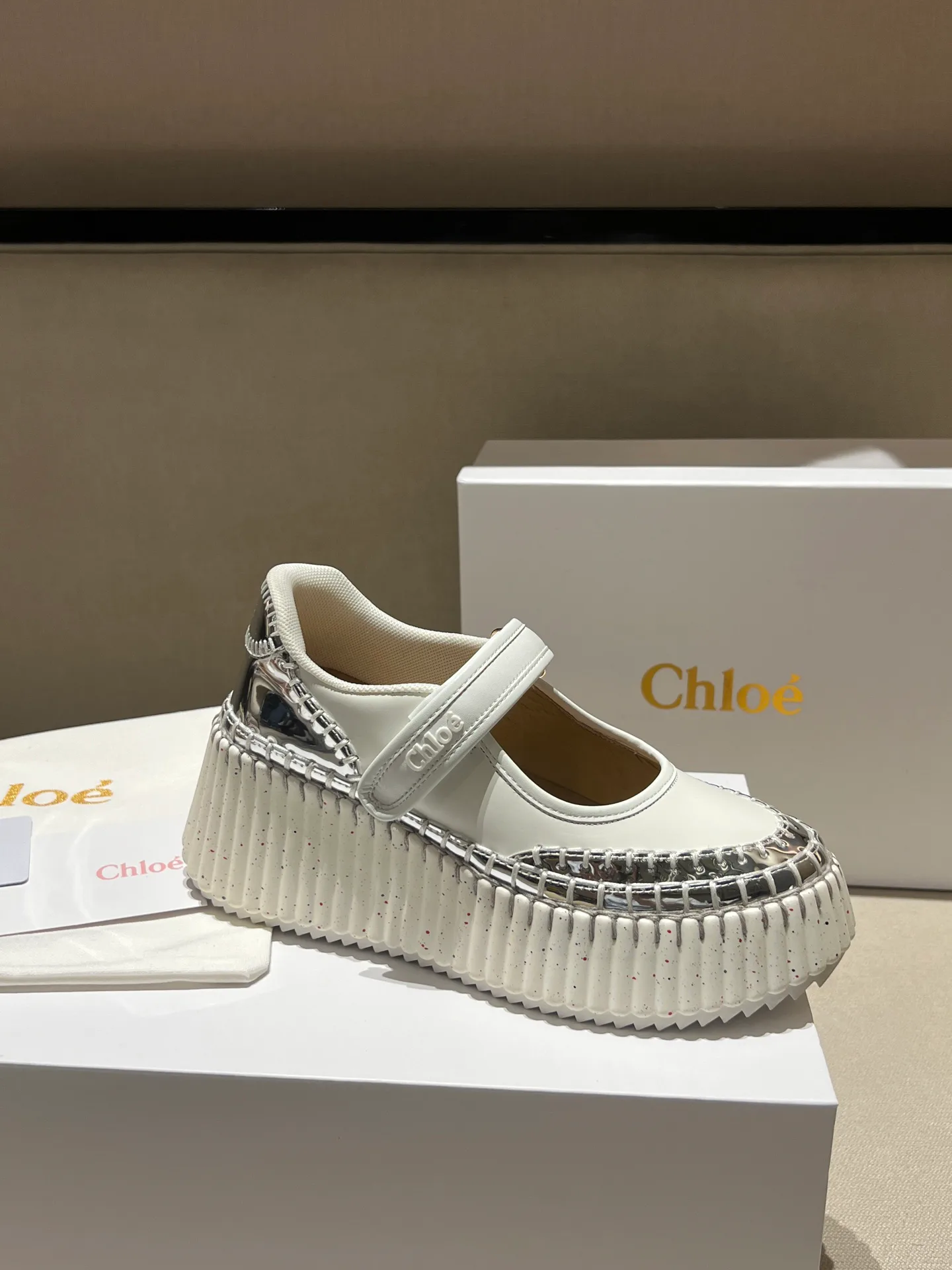 Women's Sneakers CHLOE 18020539