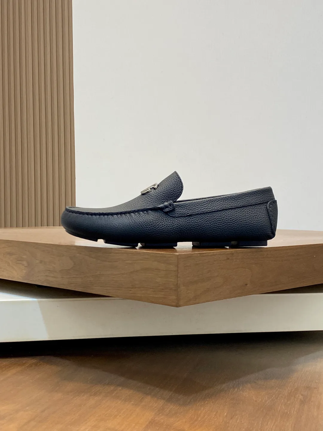 Men's Loafers And Dress Shoes DOLCE & GABBANA 17219163