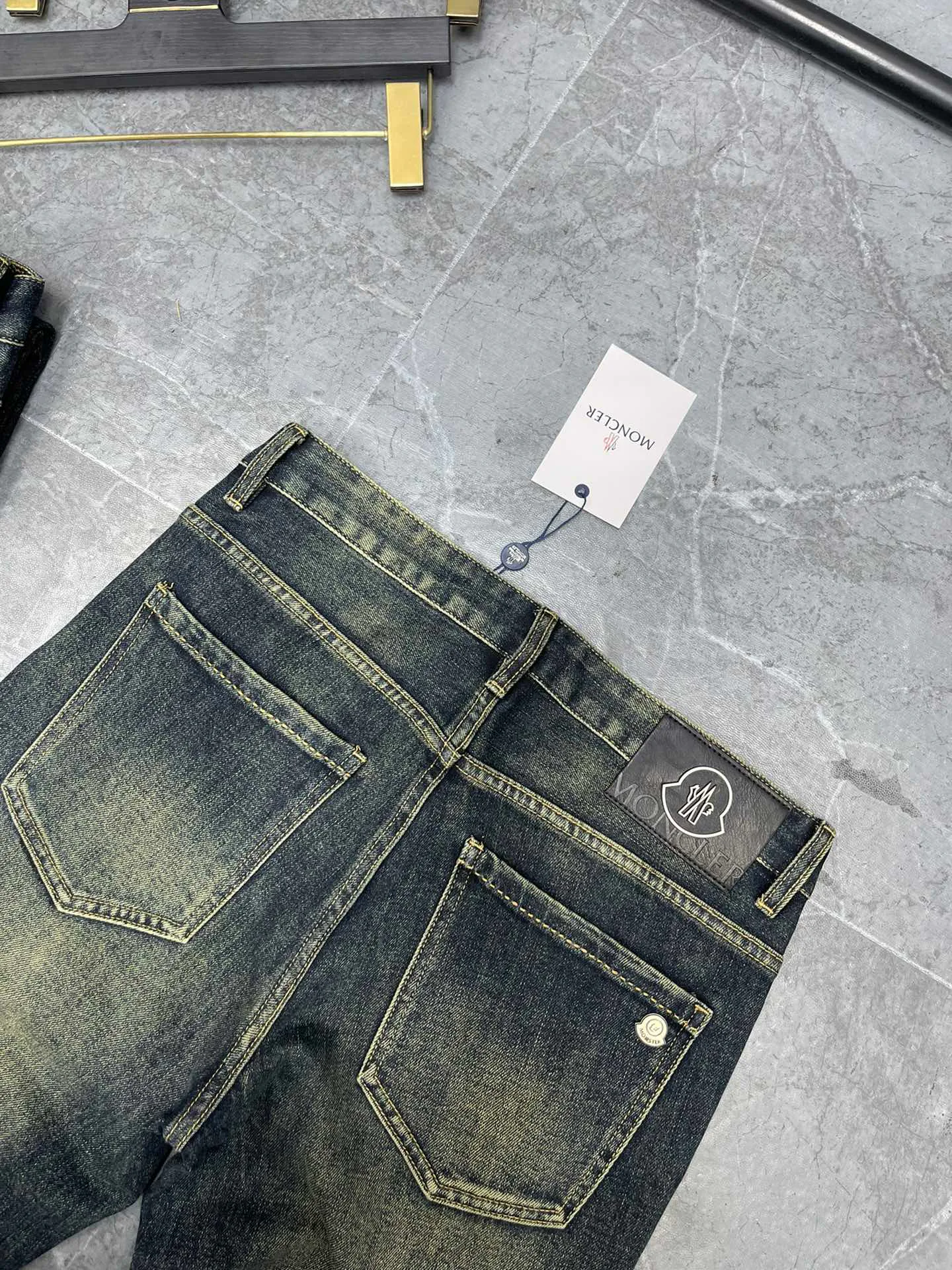 Men's Jeans MONCLER 18068809