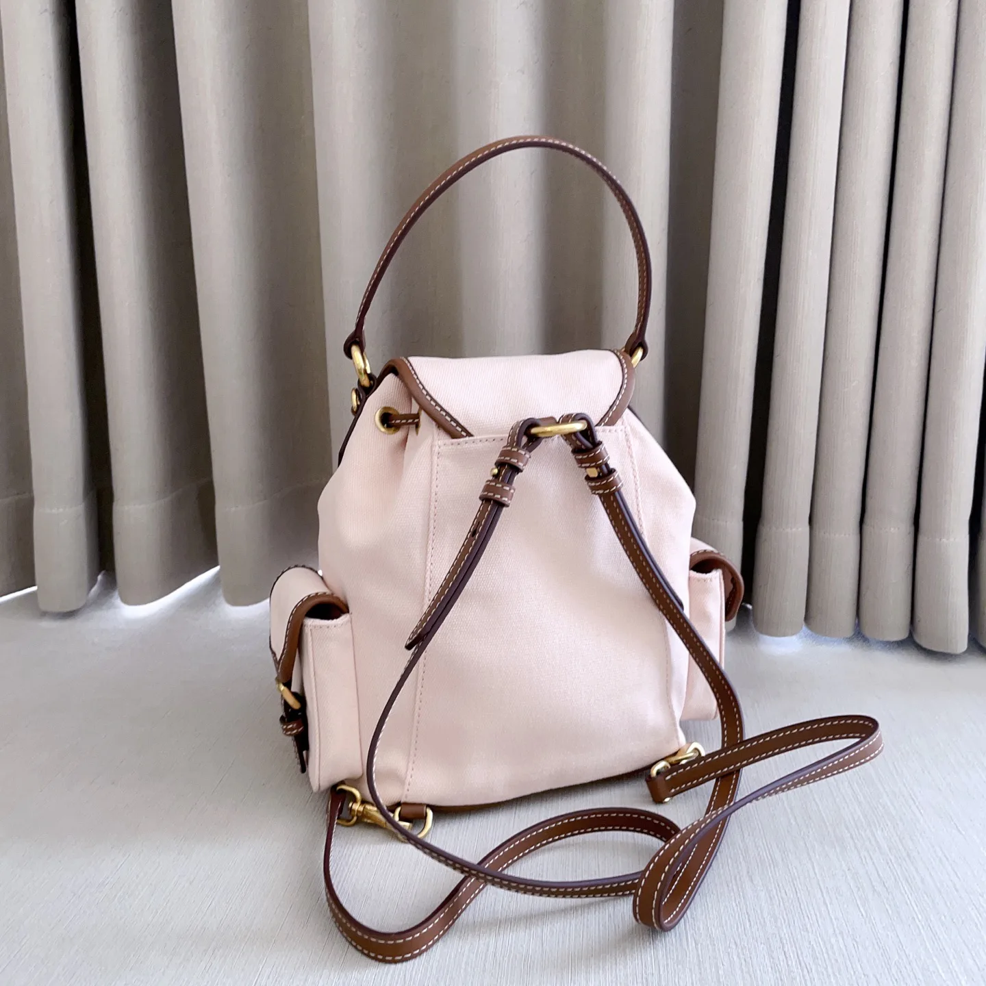 Рюкзаки Женские Miu Miu 18602549