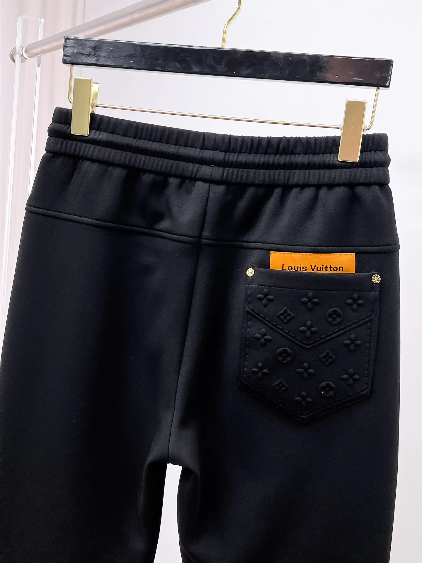 Men's Trousers LOUIS VUITTON 18197327