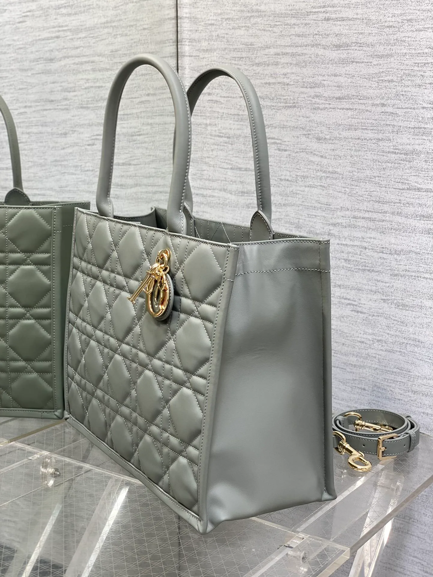 Women's Classic Handbags CHRISTIAN DIOR 17601408