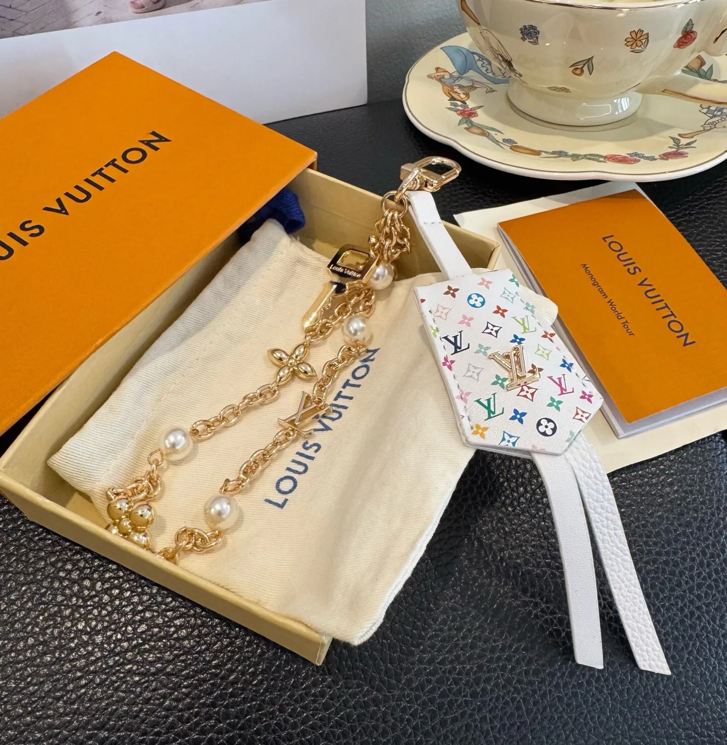 Key Cases LOUIS VUITTON 18013296