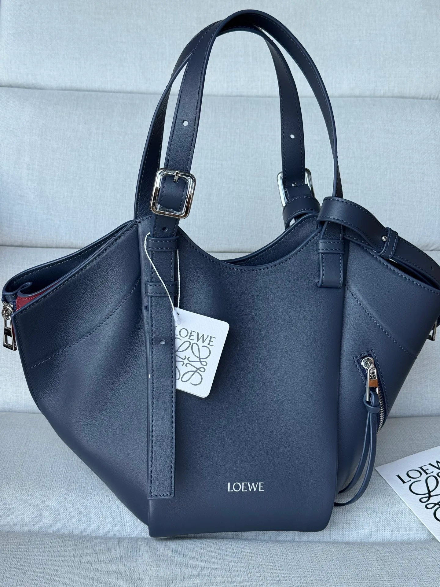 Women's Classic Handbags LOEWE 18280956