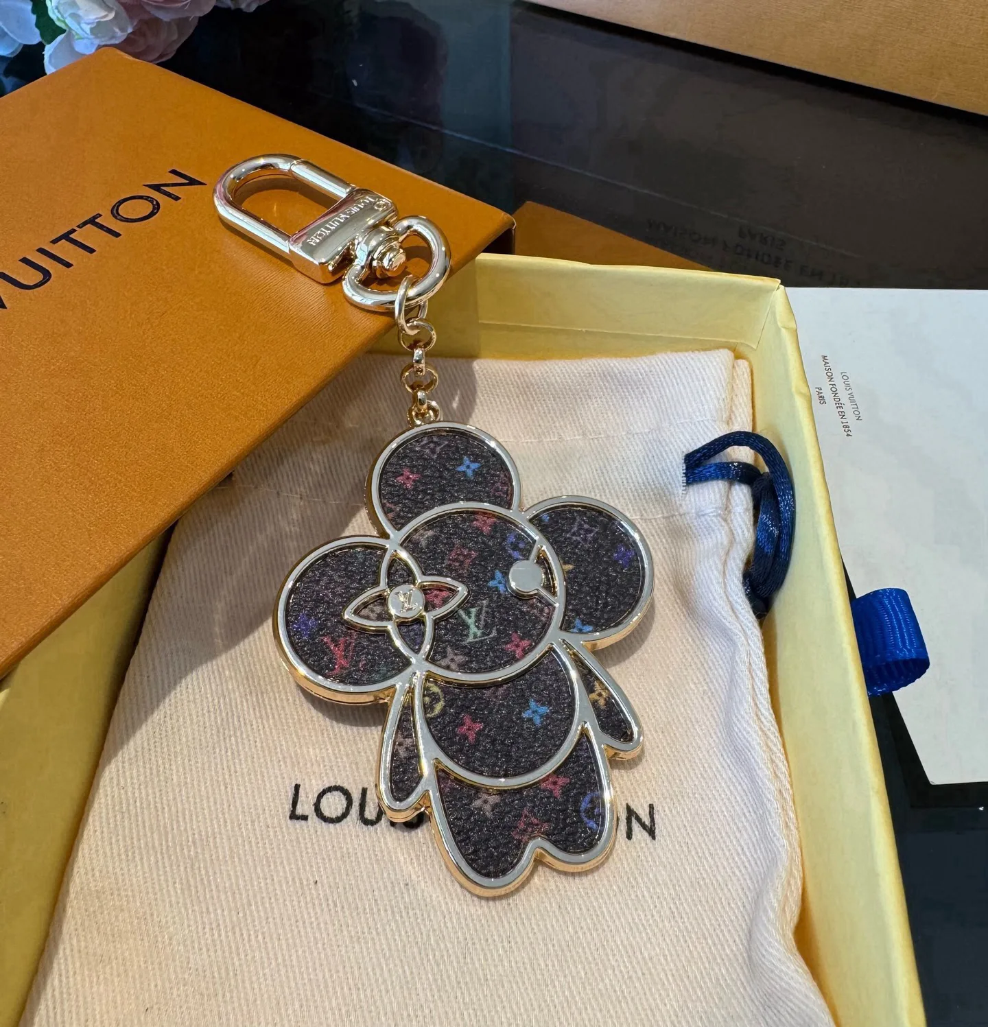 Key Cases LOUIS VUITTON 18013327