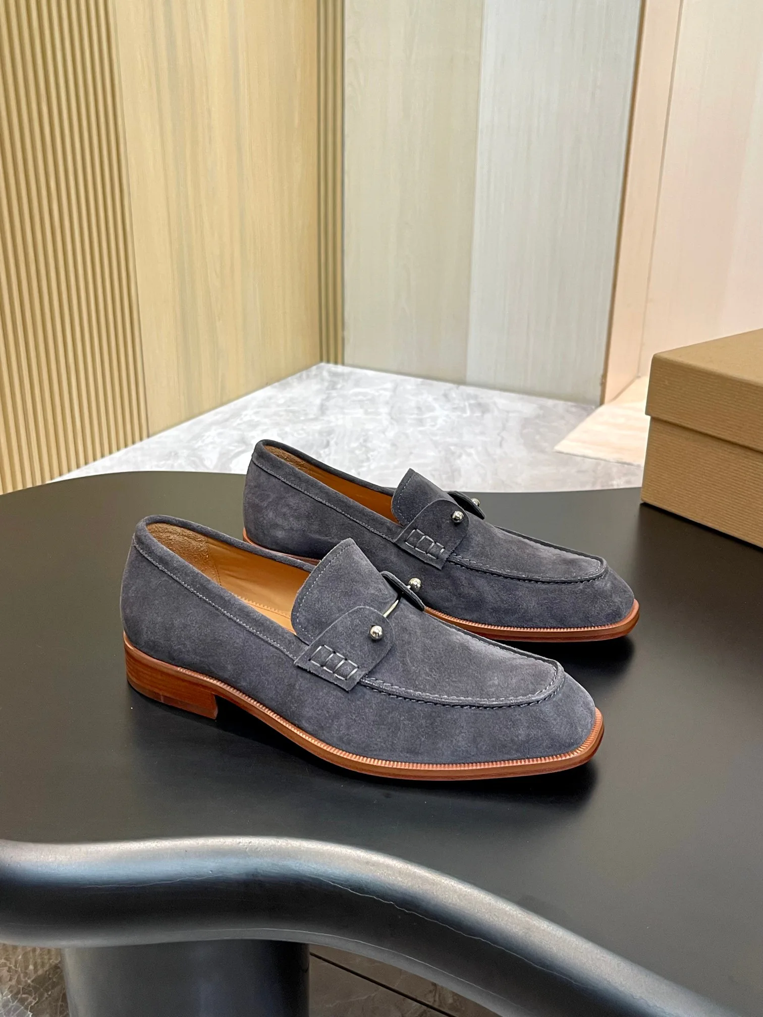 Men's Loafers And Dress Shoes CHRISTIAN LOUBOUTIN 18119146