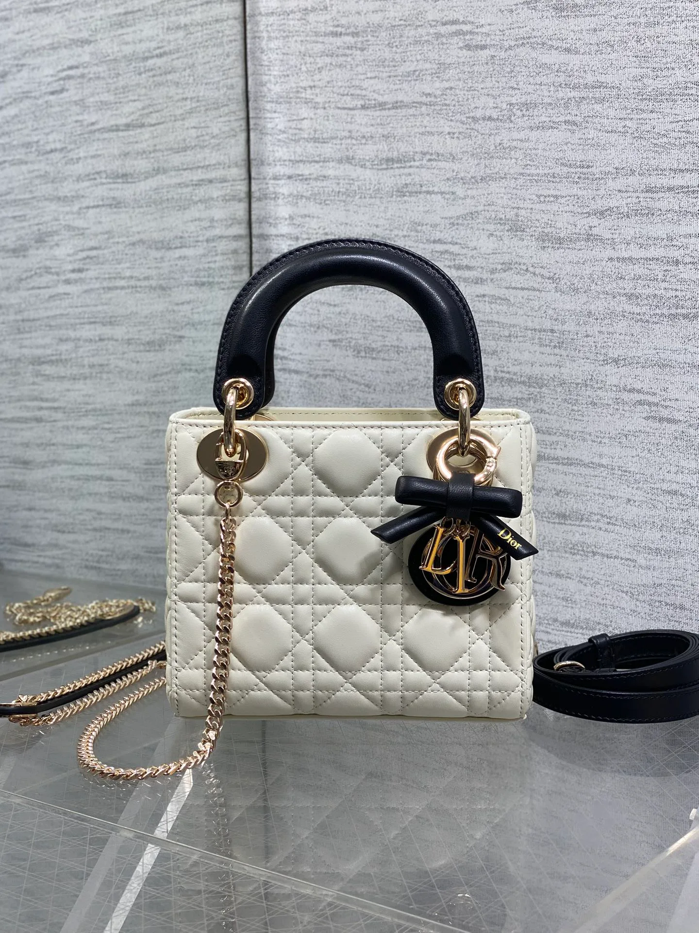 Women's Classic Handbags CHRISTIAN DIOR 18392928