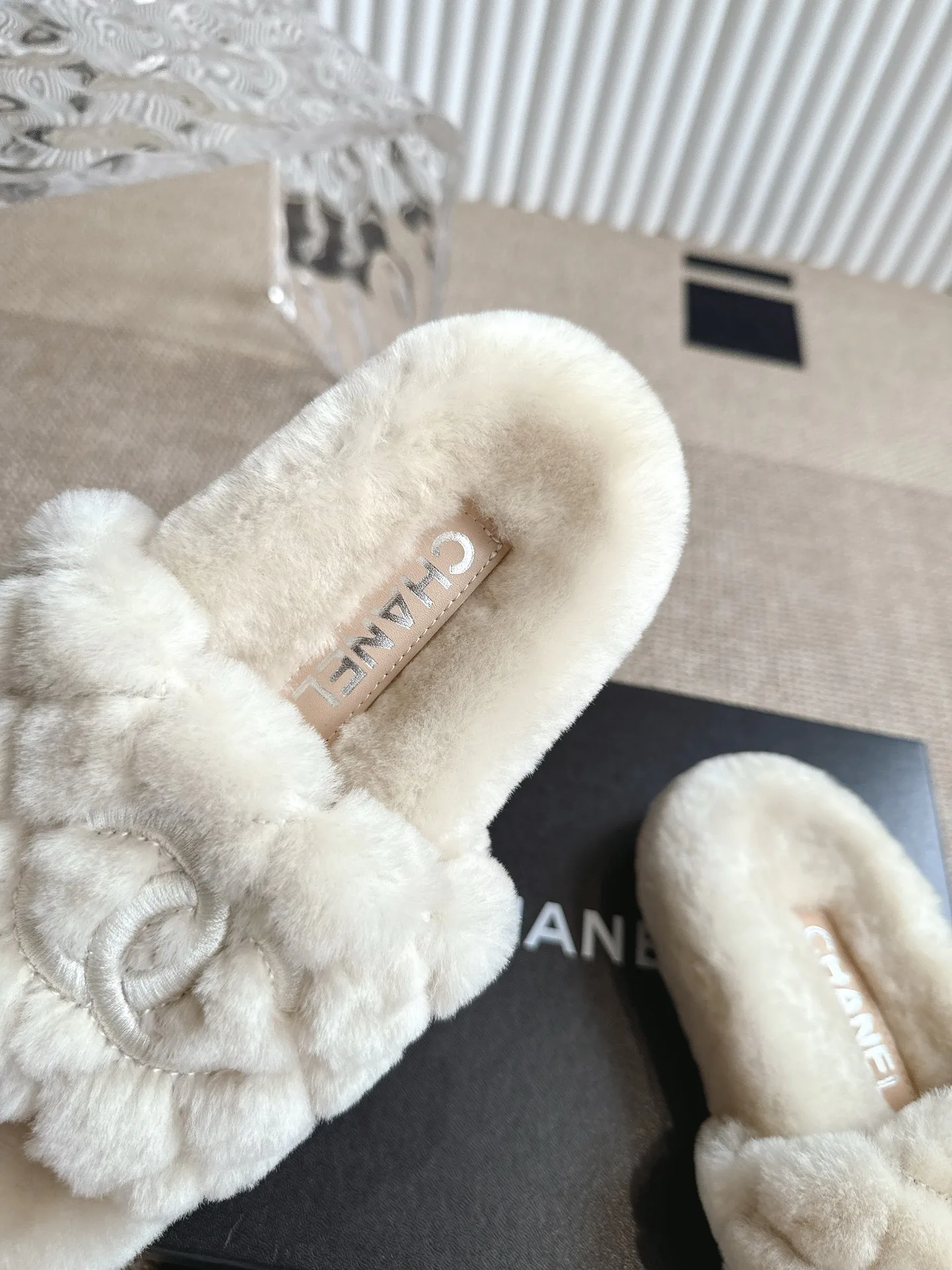 Women's Slippers CHANEL 18324637