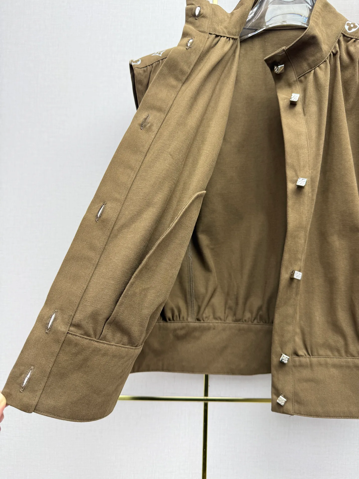 Women's Vests LOUIS VUITTON 18113950