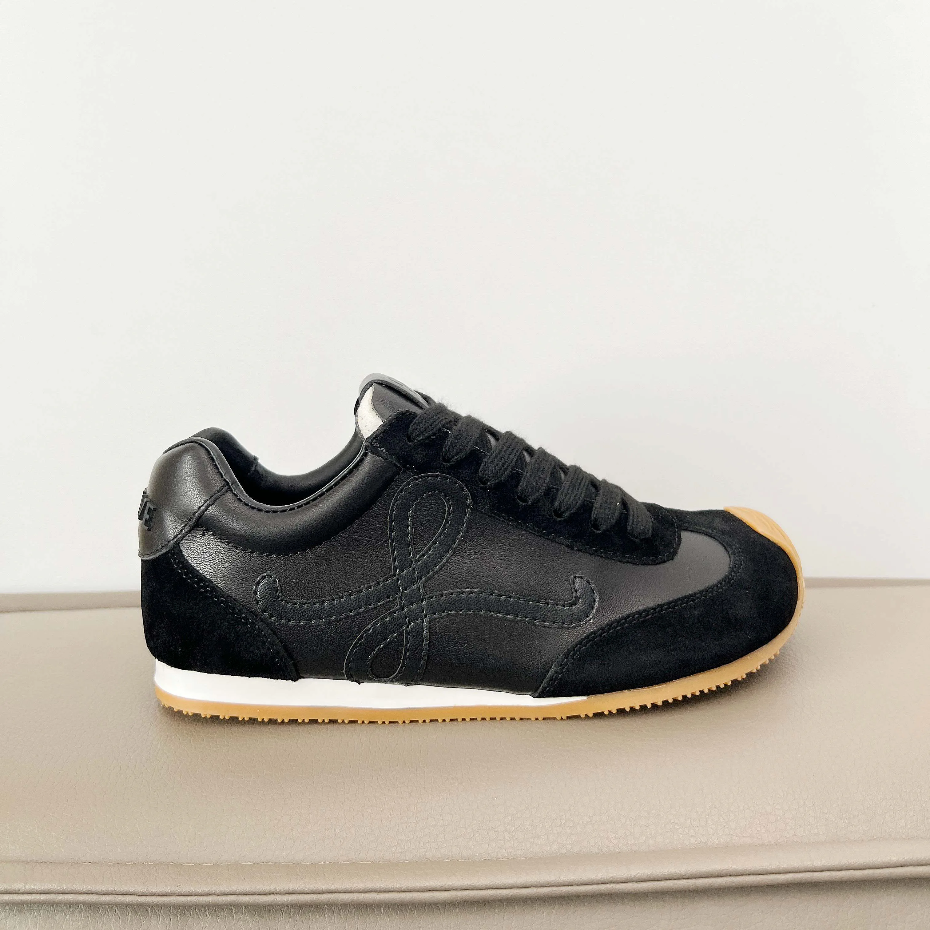 Women's Sneakers LOEWE 18011181