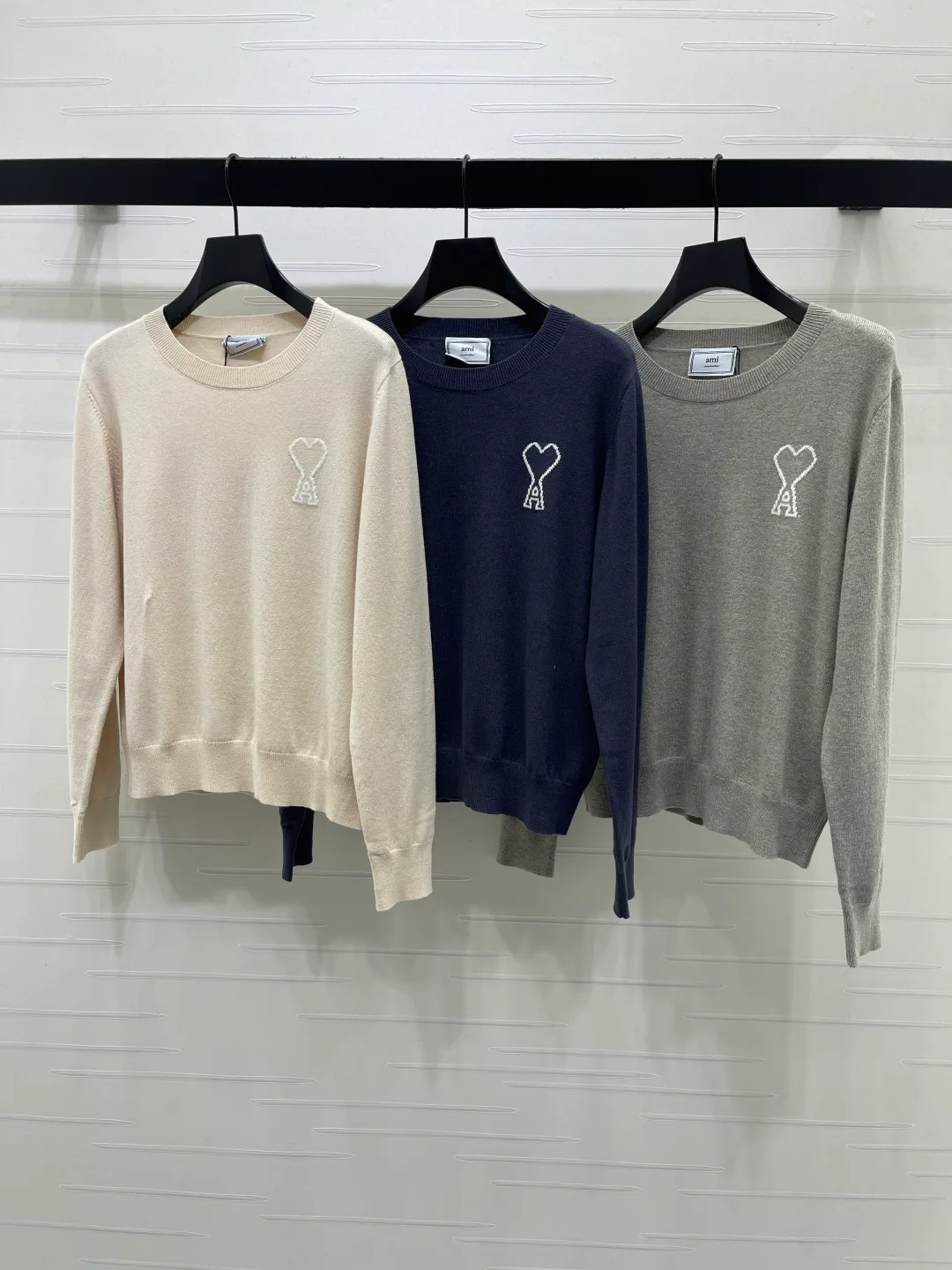 Women's Jumpers And Sweaters AMI PARIS 17274601