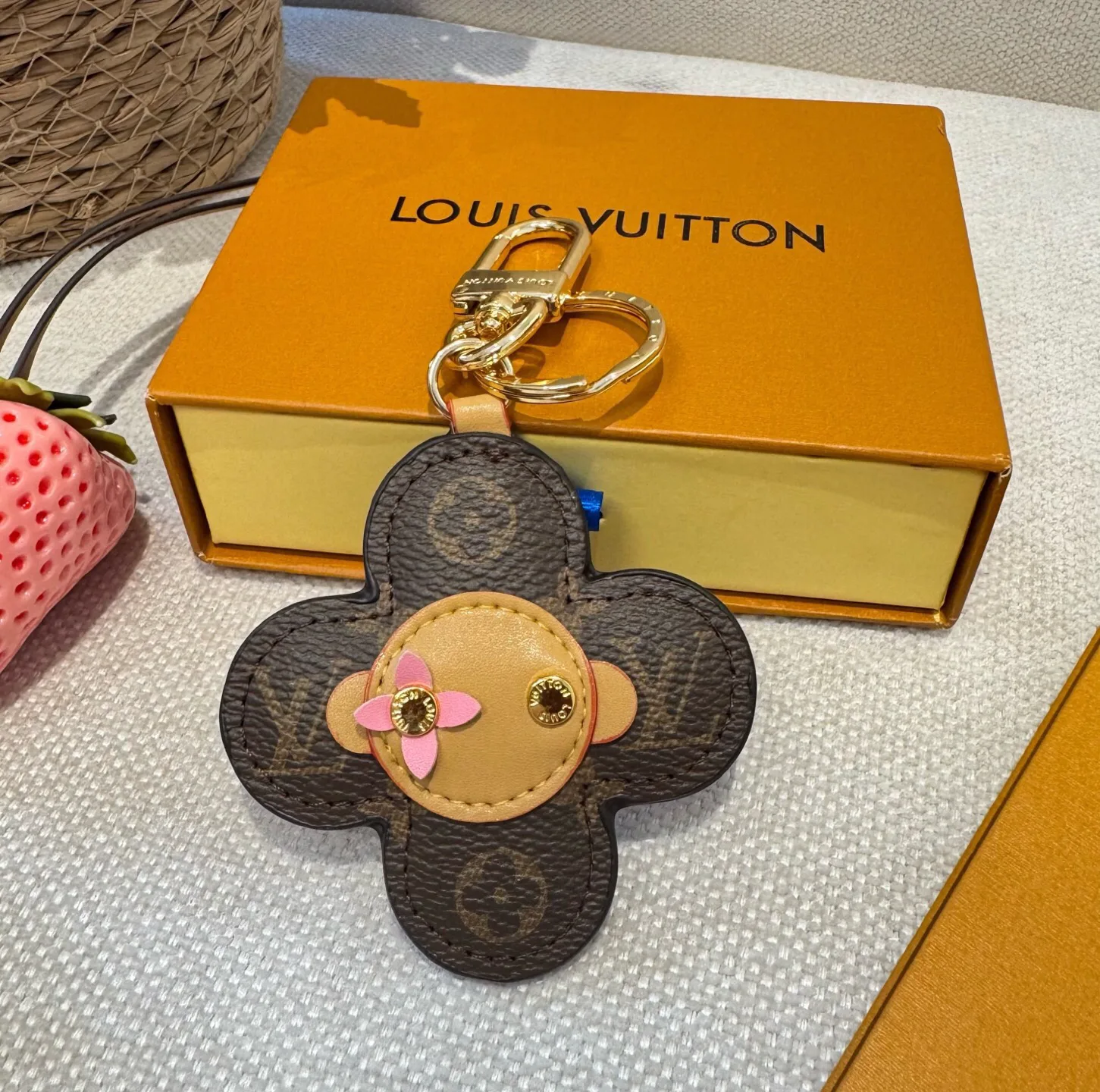 Key Cases LOUIS VUITTON 18013303